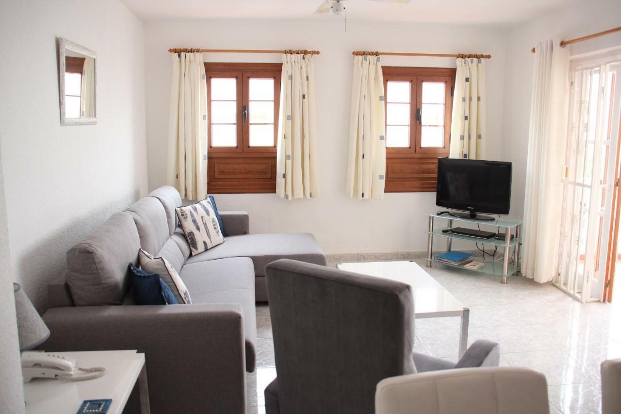 Royal Palm Aparthotel ลอส กริสเตียนอส ภายนอก รูปภาพ